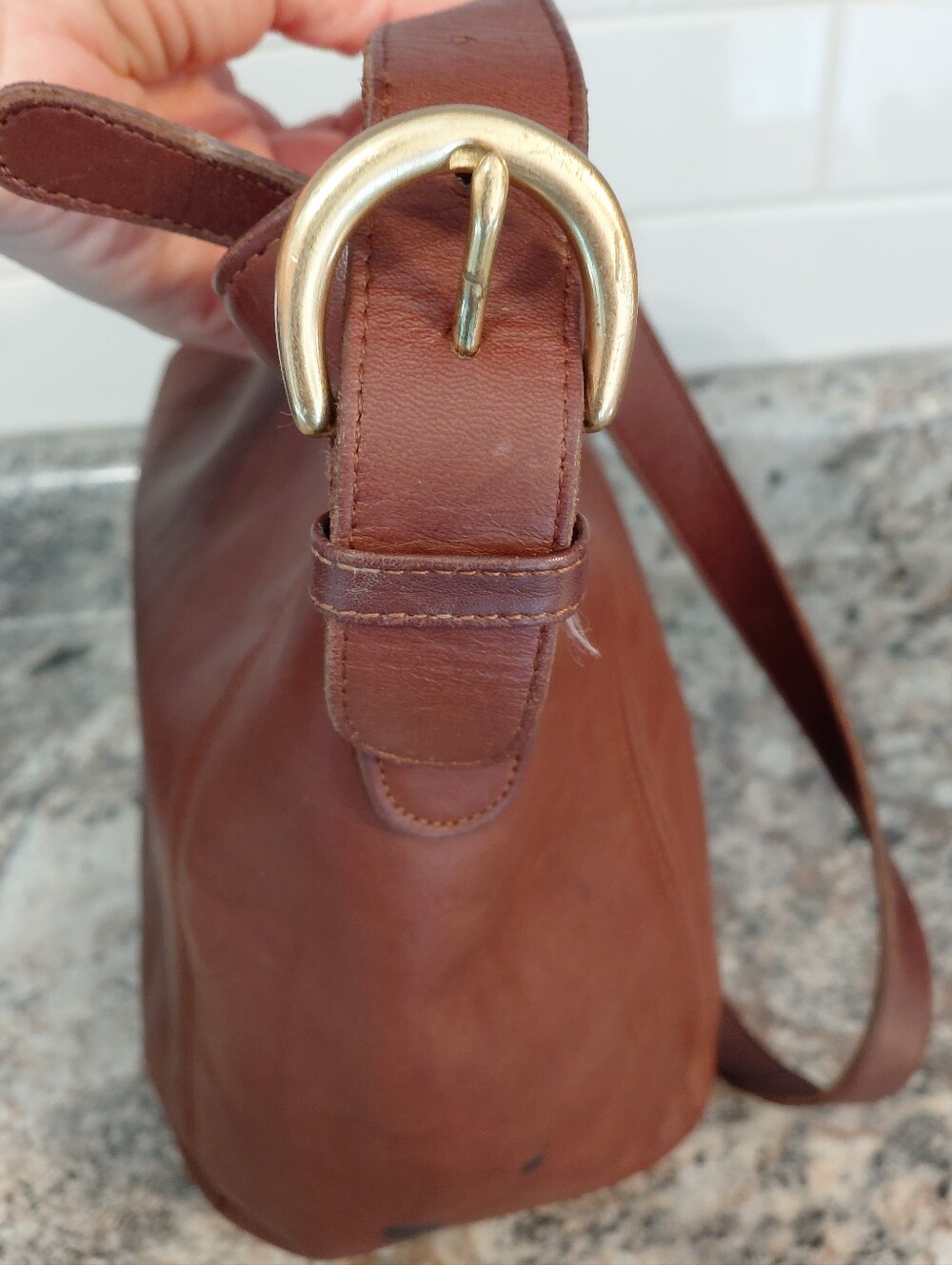Coach Brown Leather Monterey Hobo with Gold Hardware ****Read**** - Picture 9 of 15